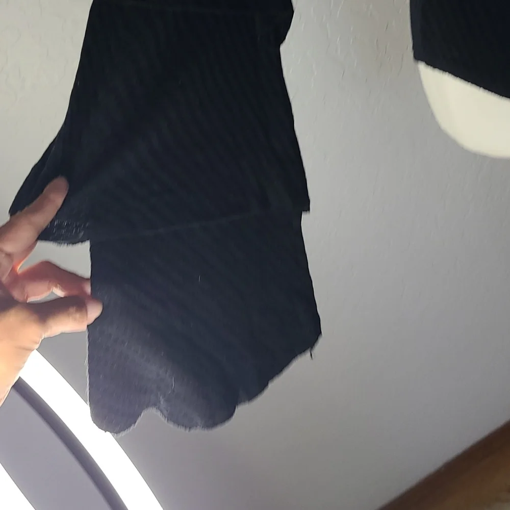 NWT Chaser bell sleeves shirt on the open road XS - Picture 4 of 9